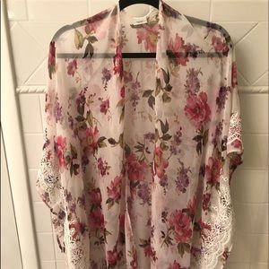 Kimono Floral white with Pink Florals